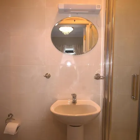 Penzion Lizzys Little Kitchen Town